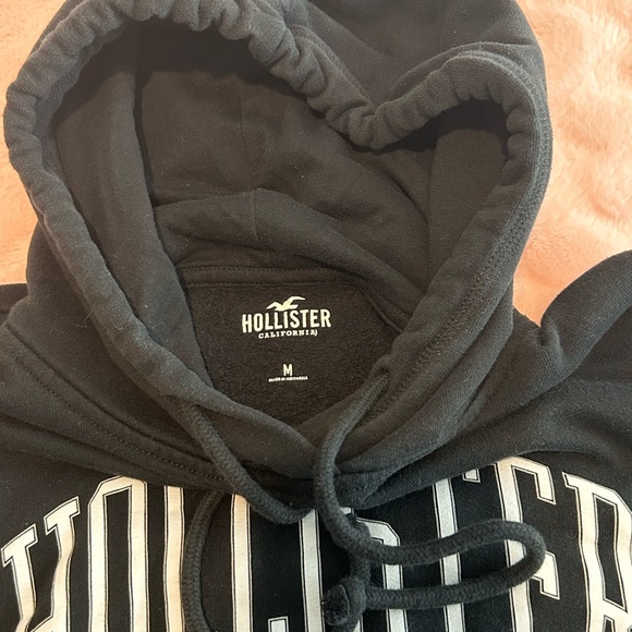 Black Hollister Hoodie - Picture 2 of 2